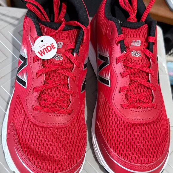 New Balance Boys WIDE Athletic Shoes  Red Size 5 1/2 Extra Wide NIB - Picture 1 of 4